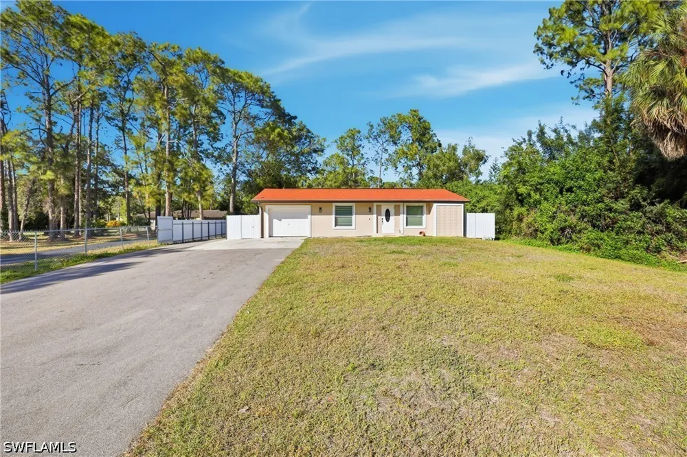 Star Grass Lane Naples, FL 34116