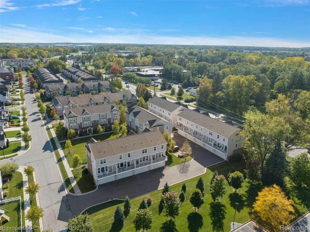 445 Wright Street Wixom City, MI 48393