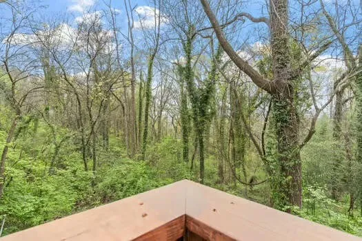 20 Moon Street Chattanooga, TN 37406