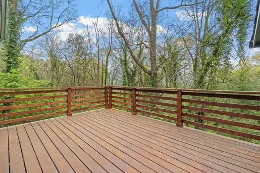 20 Moon Street Chattanooga, TN 37406