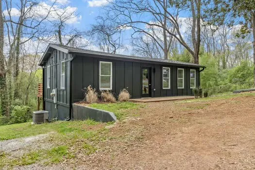 20 Moon Street Chattanooga, TN 37406
