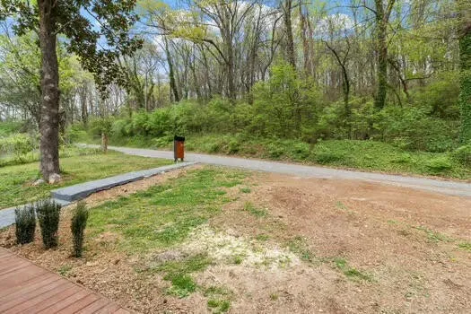 20 Moon Street Chattanooga, TN 37406