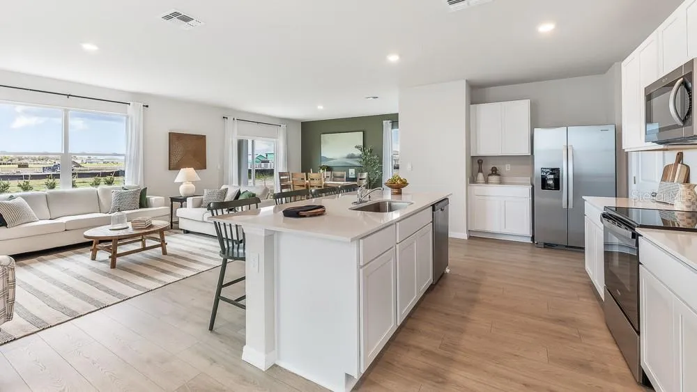 18611 LOOKOUT RIDGE PLACE Lakewood Ranch, FL 34211