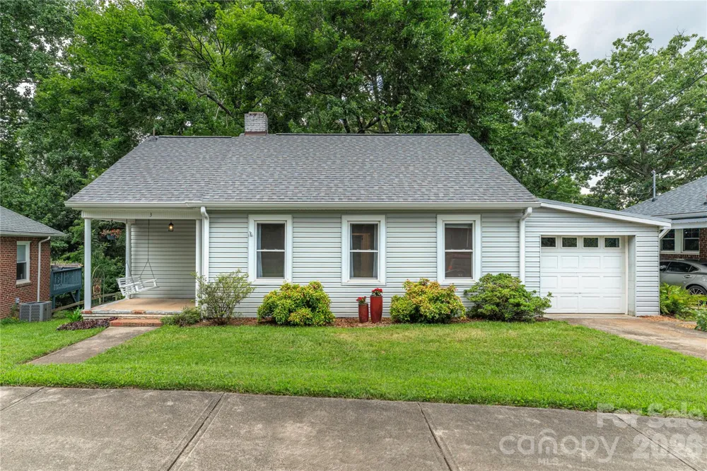 3 Enka Oak Street Candler, NC 28715