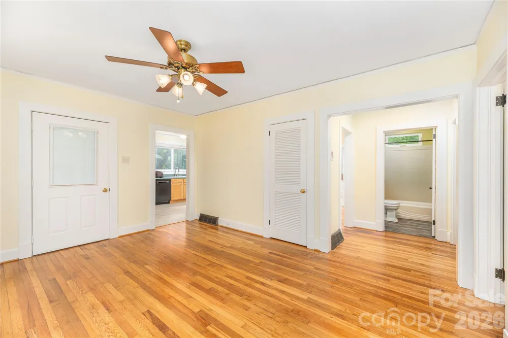 3 Enka Oak Street Candler, NC 28715