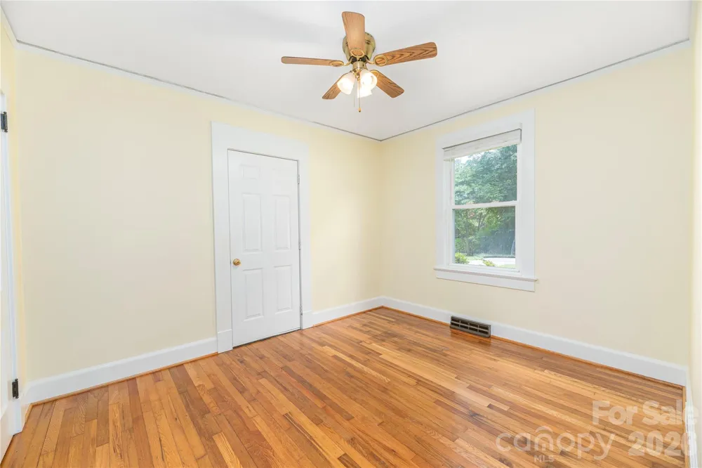 3 Enka Oak Street Candler, NC 28715