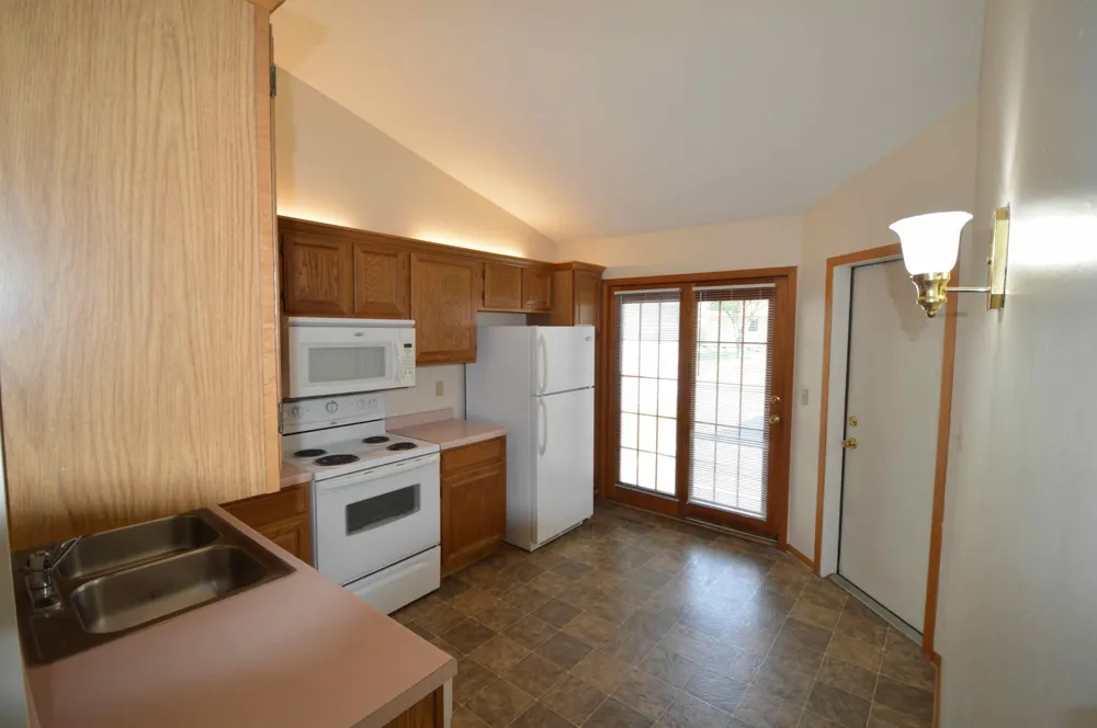 2211 Valleyhigh Drive NW Rochester, MN 55901