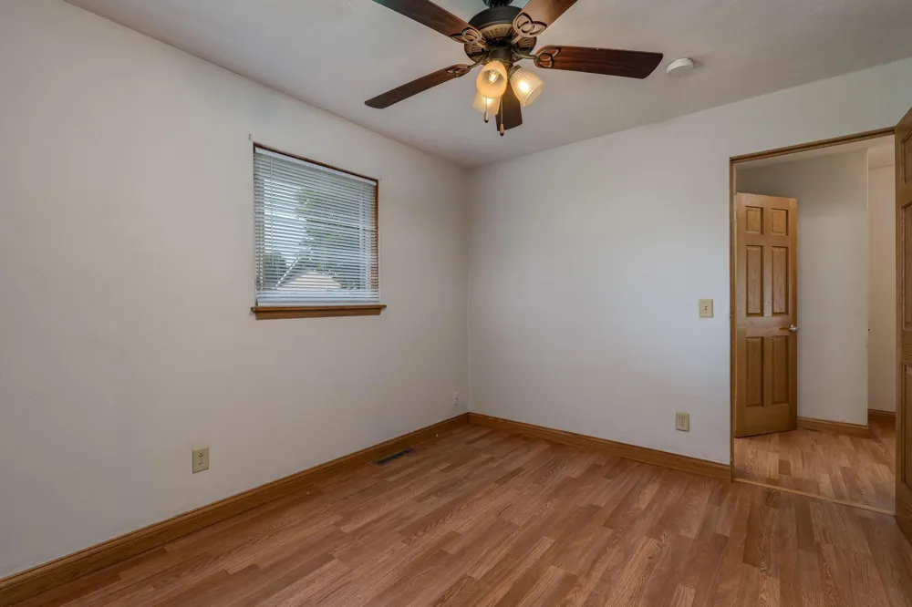 109 Jay Street Le Sueur, MN 56058