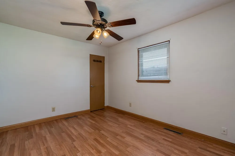109 Jay Street Le Sueur, MN 56058