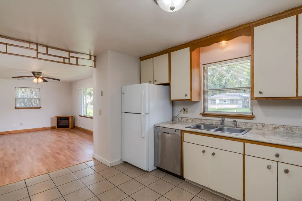 109 Jay Street Le Sueur, MN 56058