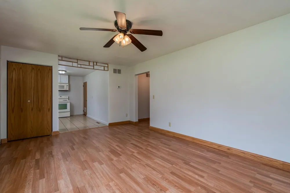 109 Jay Street Le Sueur, MN 56058