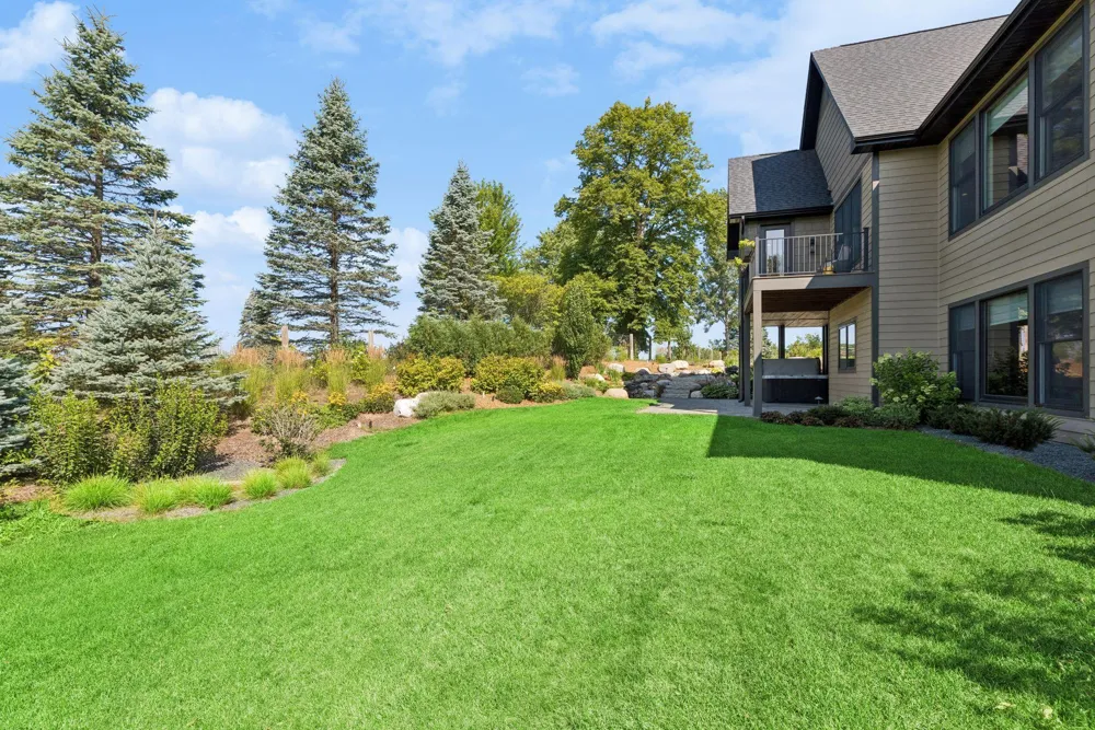 607 Heritage Place Stillwater, MN 55082