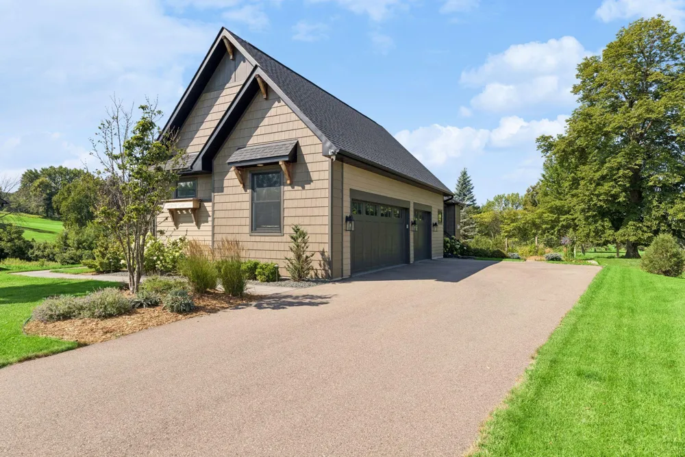 607 Heritage Place Stillwater, MN 55082