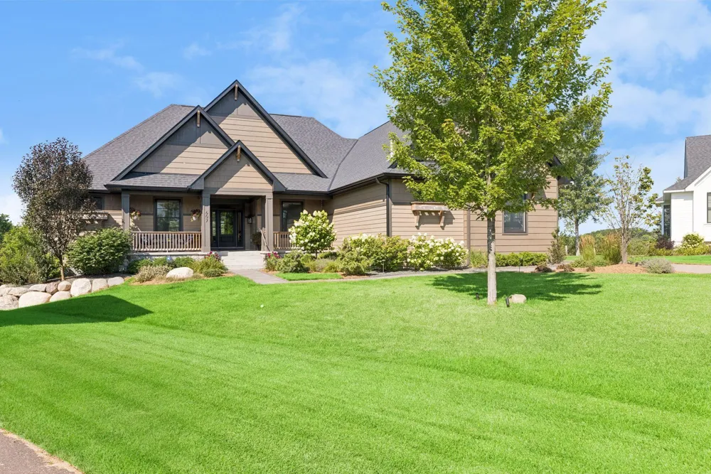 607 Heritage Place Stillwater, MN 55082