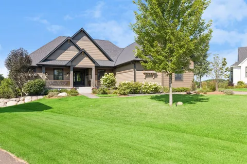 607 Heritage Place