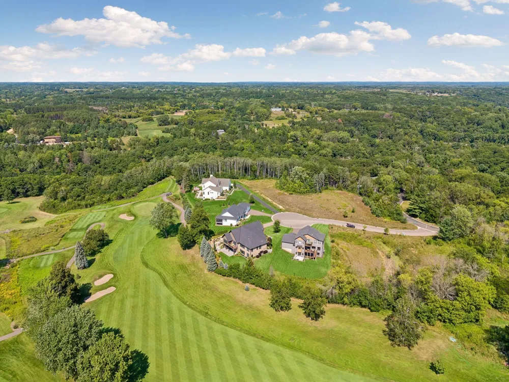 607 Heritage Place Stillwater, MN 55082