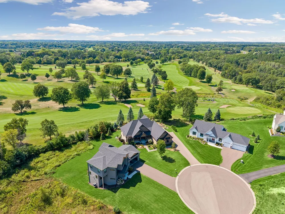 607 Heritage Place Stillwater, MN 55082
