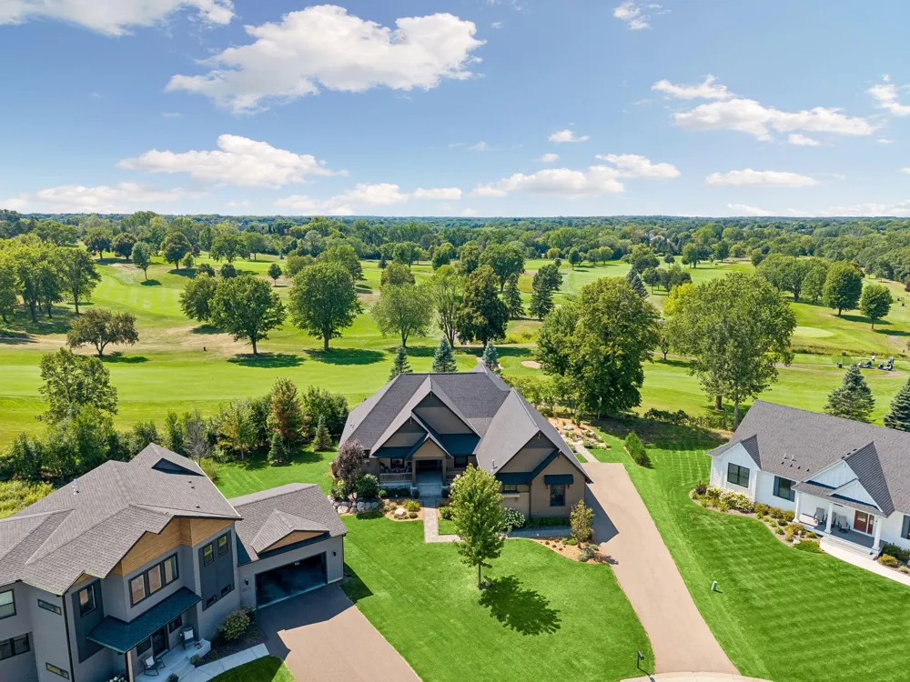 607 Heritage Place Stillwater, MN 55082