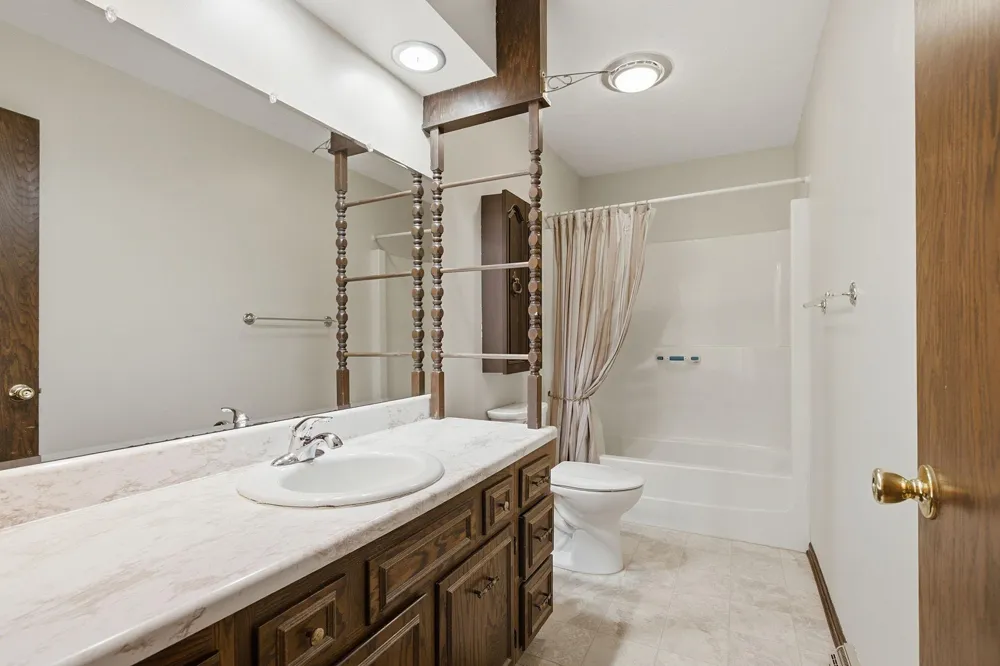 319 Valley Street Amery, WI 54001