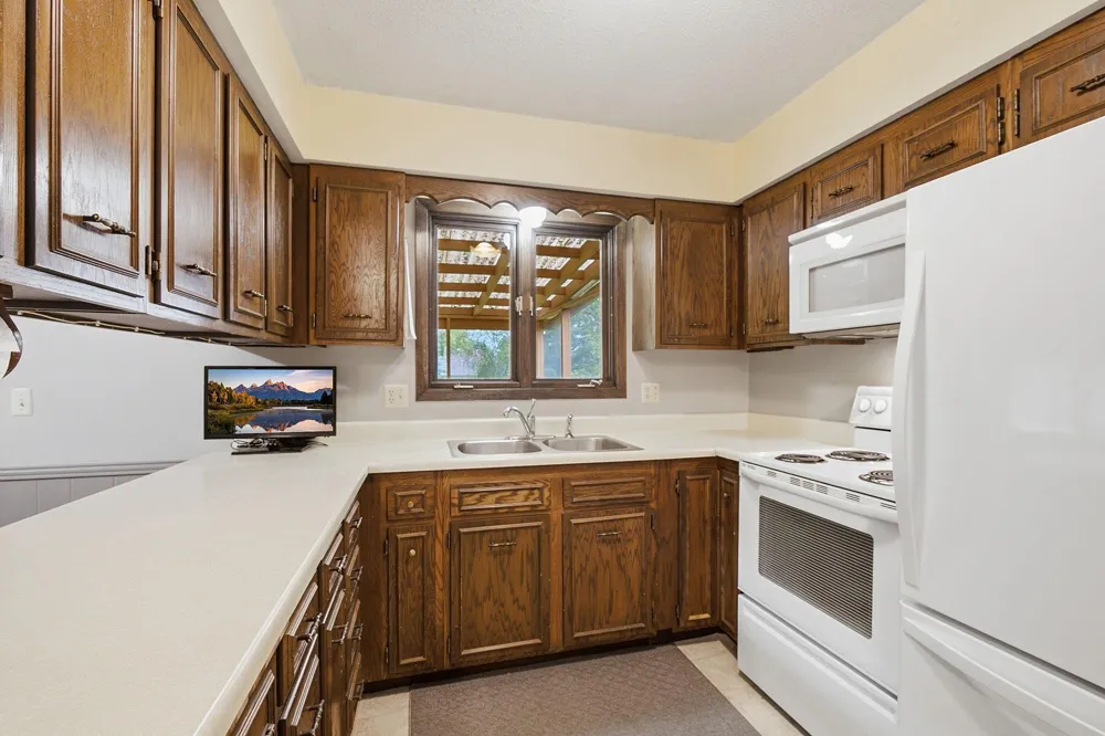 319 Valley Street Amery, WI 54001