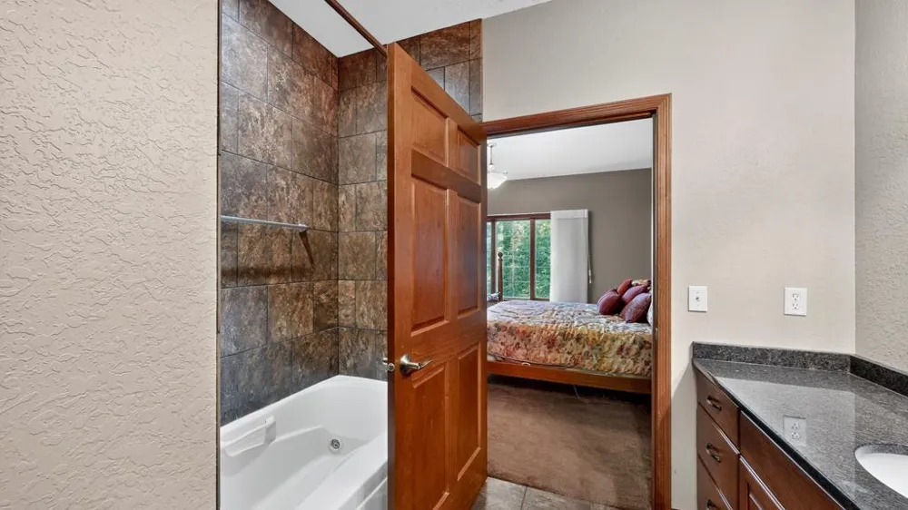 418 Orchard Ridge Road NW Chatfield, MN 55923