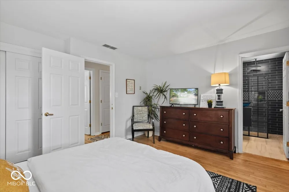 5755 Andover Road Indianapolis, IN 46220