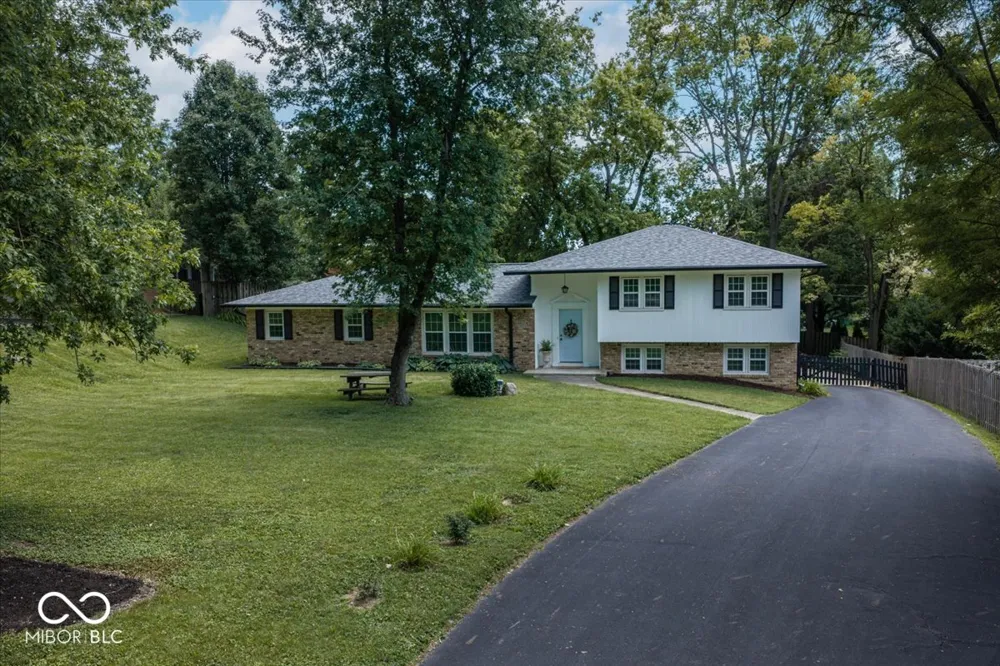 5755 Andover Road Indianapolis, IN 46220