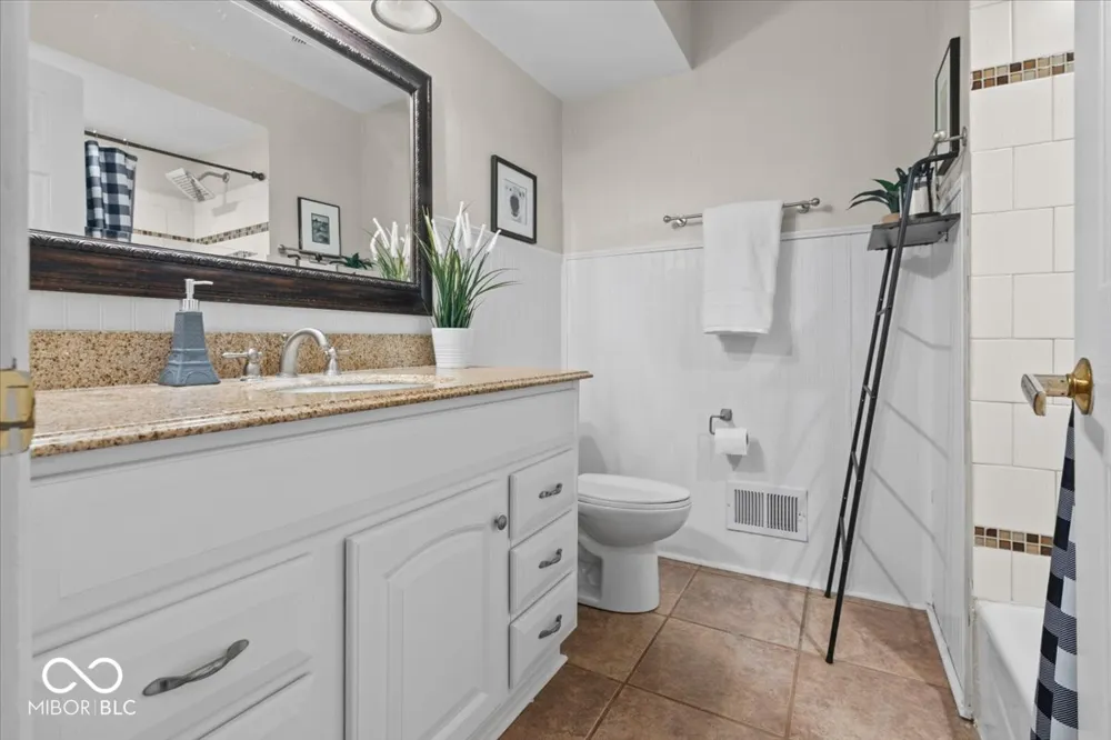 5755 Andover Road Indianapolis, IN 46220
