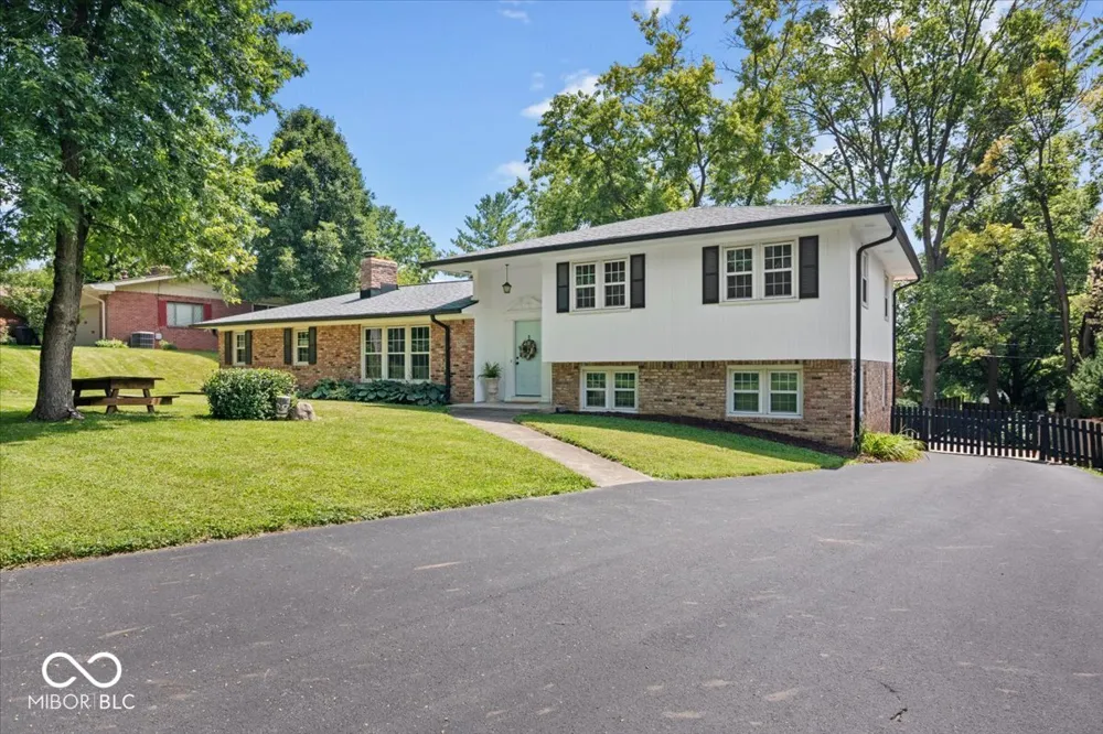 5755 Andover Road Indianapolis, IN 46220