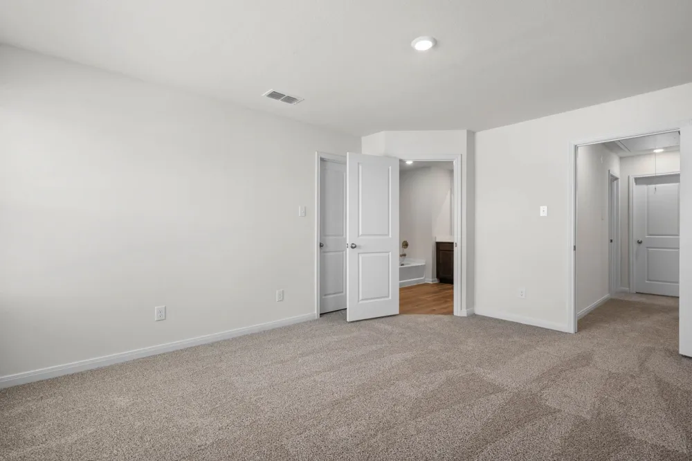 8436 White Wolf Trail Ponder, TX 76259