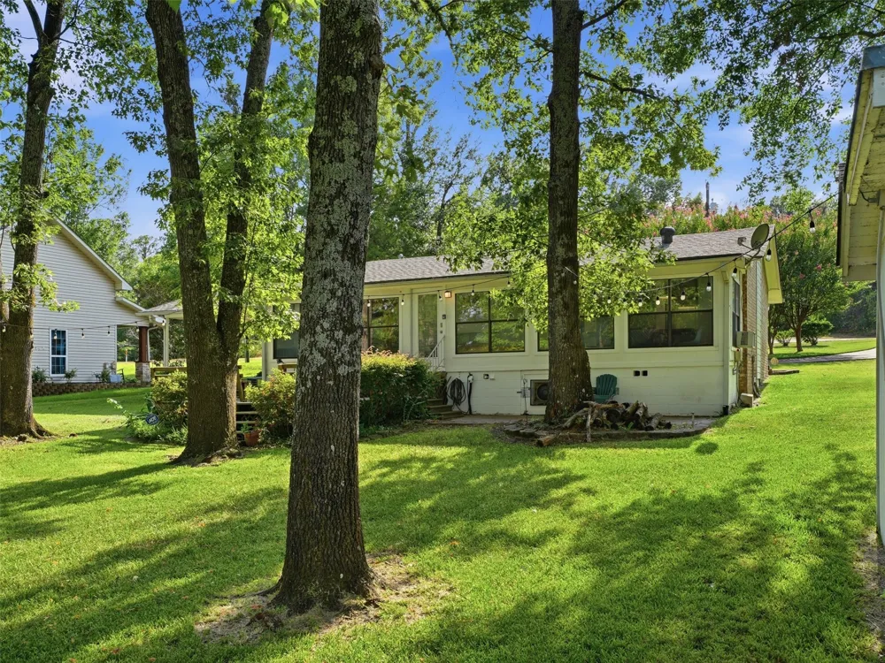 504 CR 2298 Mineola, TX 75773