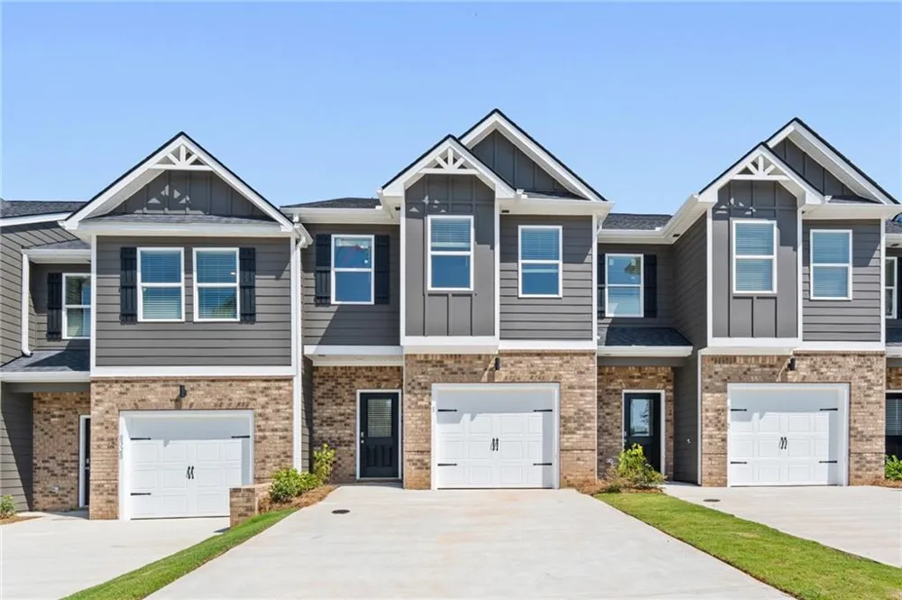 8330 Columbia Court Palmetto, GA 30268