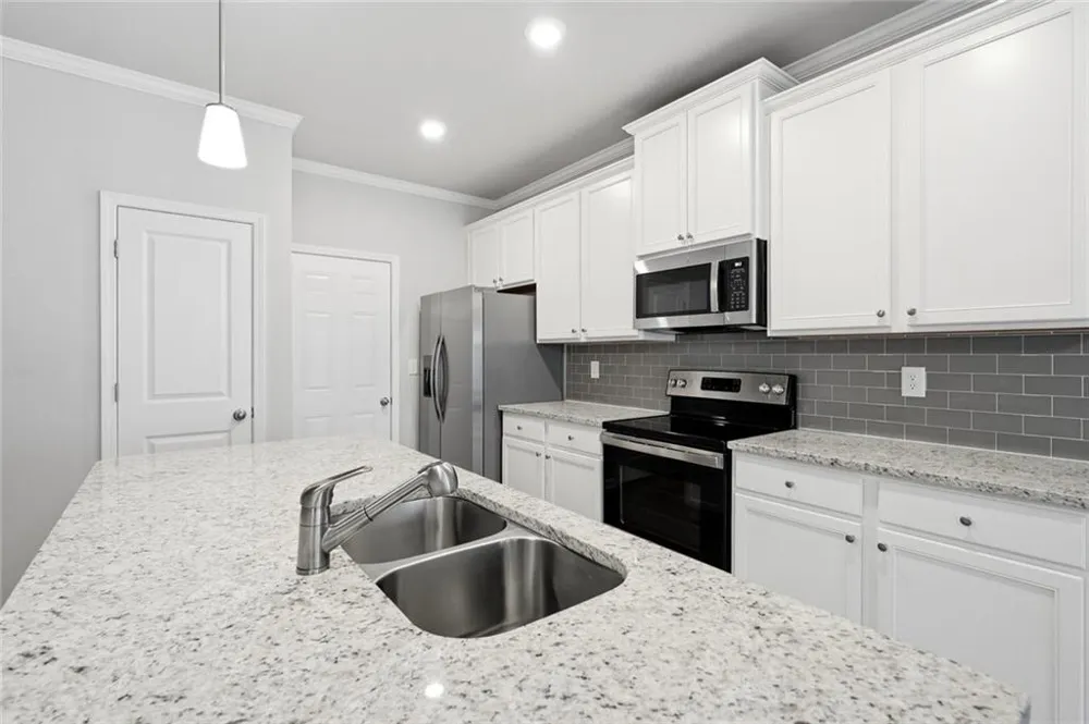 5350 Fox Den Road Oakwood, GA 30566