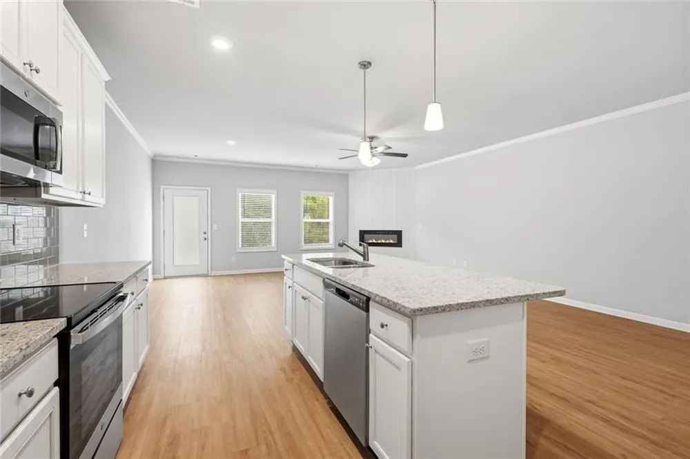5350 Fox Den Road Oakwood, GA 30566