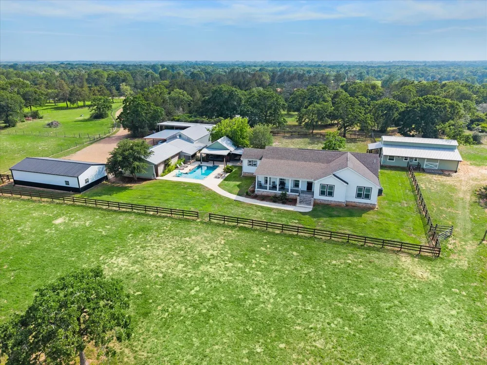 15946 Fm 1094 Cat Spring, TX 78933