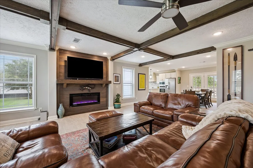 15946 Fm 1094 Cat Spring, TX 78933