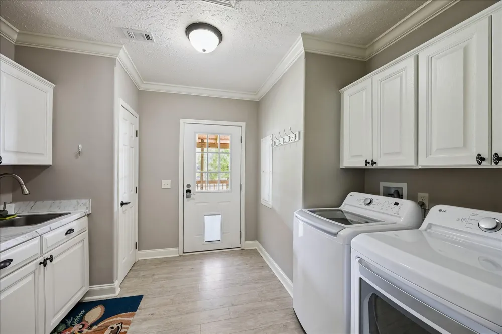 15946 Fm 1094 Cat Spring, TX 78933