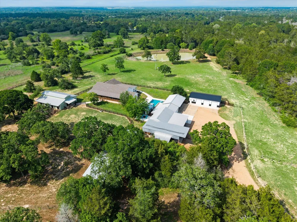 15946 Fm 1094 Cat Spring, TX 78933