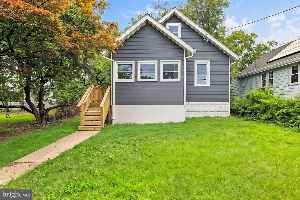 865 READ AVENUE Runnemede, NJ 08078
