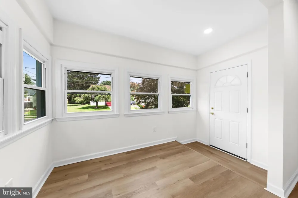 865 READ AVENUE Runnemede, NJ 08078