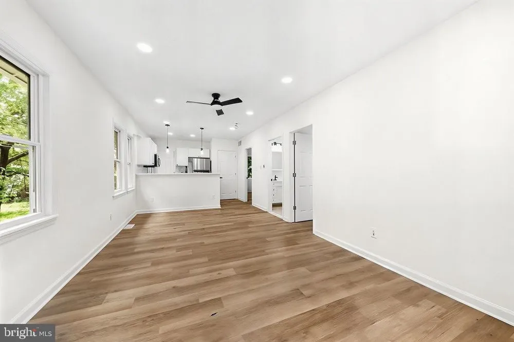 865 READ AVENUE Runnemede, NJ 08078