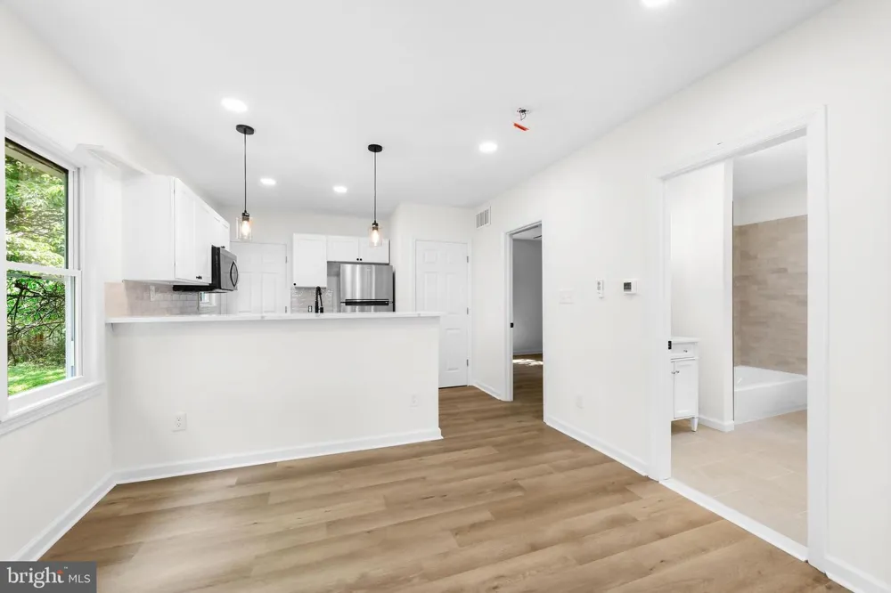 865 READ AVENUE Runnemede, NJ 08078