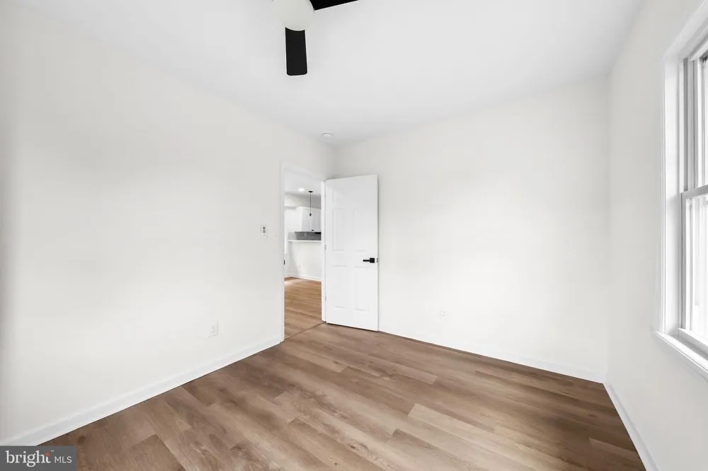 865 READ AVENUE Runnemede, NJ 08078