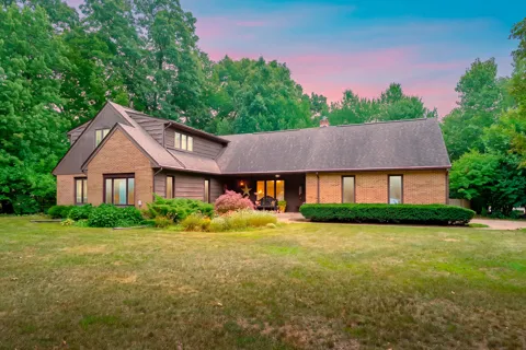 2329 Hickory Point Drive