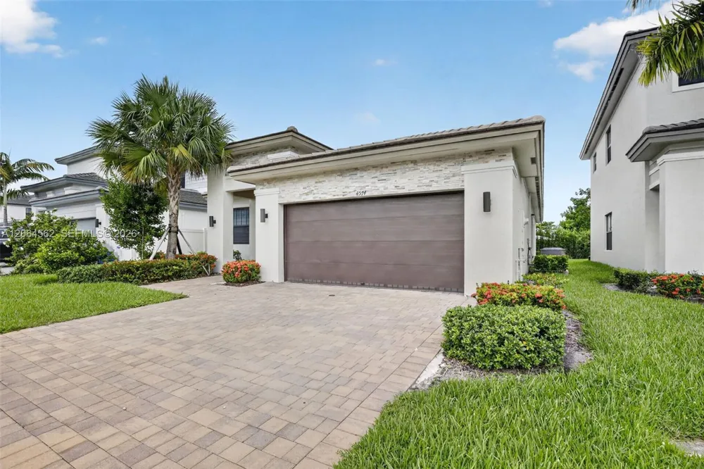 4574 SW 173rd Ave Miramar, FL 33029