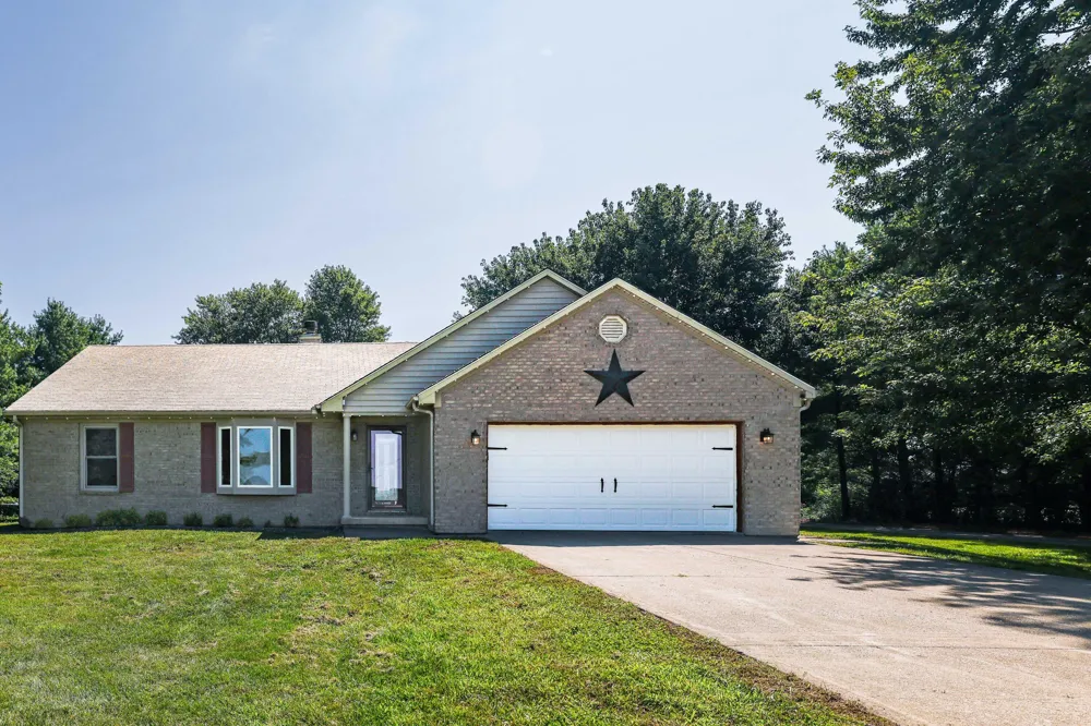 15025 S 376 W Kentland, IN 47951