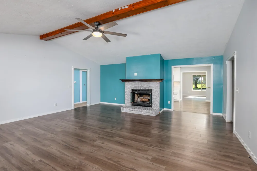 15025 S 376 W Kentland, IN 47951