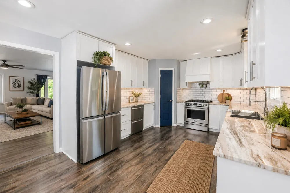 15025 S 376 W Kentland, IN 47951