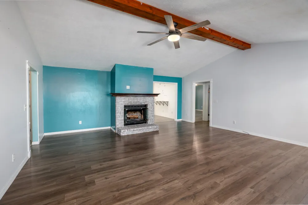 15025 S 376 W Kentland, IN 47951