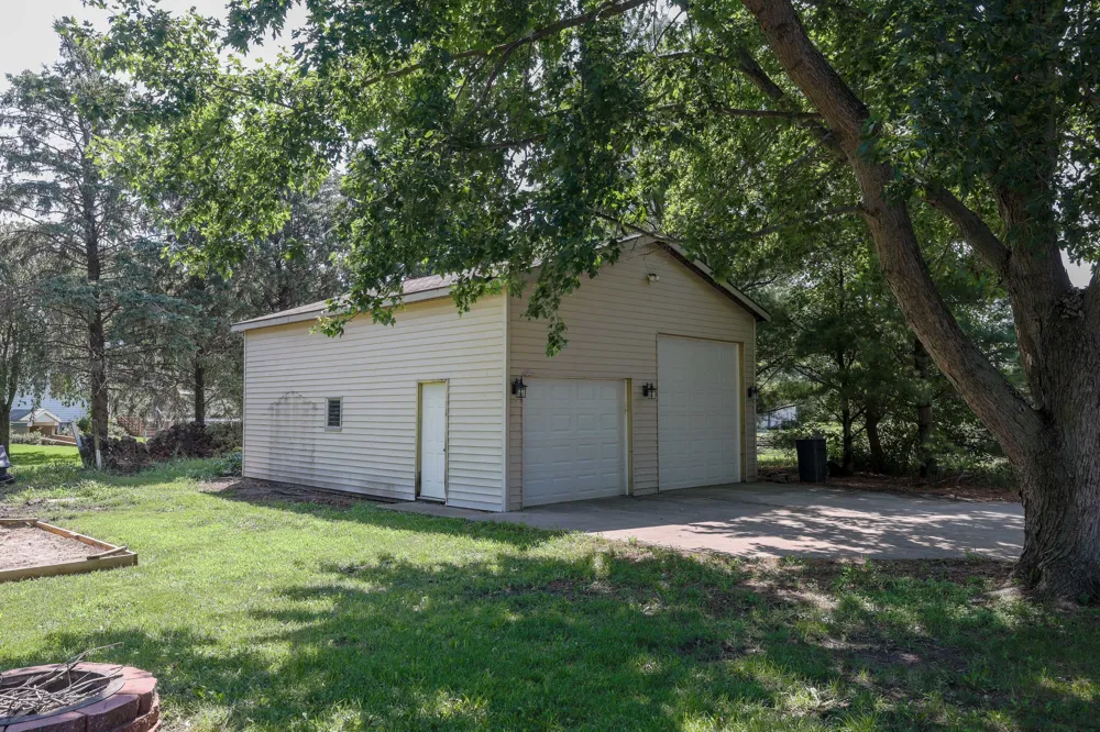 15025 S 376 W Kentland, IN 47951